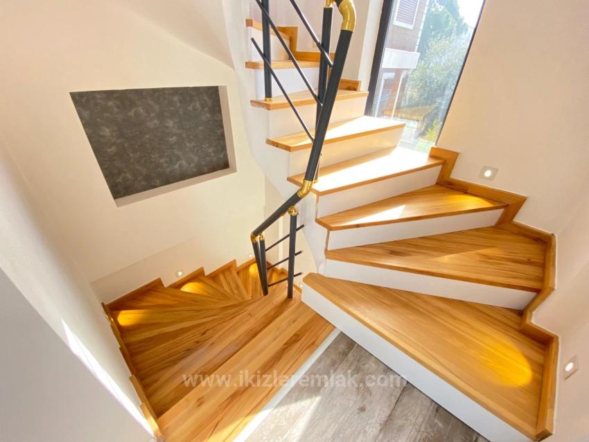 Brand New Detached 3+1 Villa For Sale By The Sea In Doğanbey