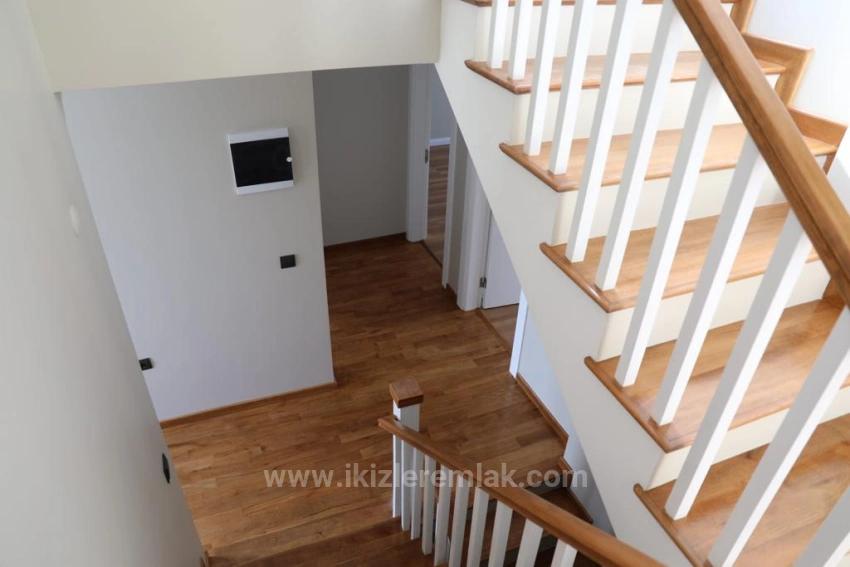 750 Square Meters 4 + 2 Private Pool Luxury Villa For Sale In Izmir Seferihisar Düzce