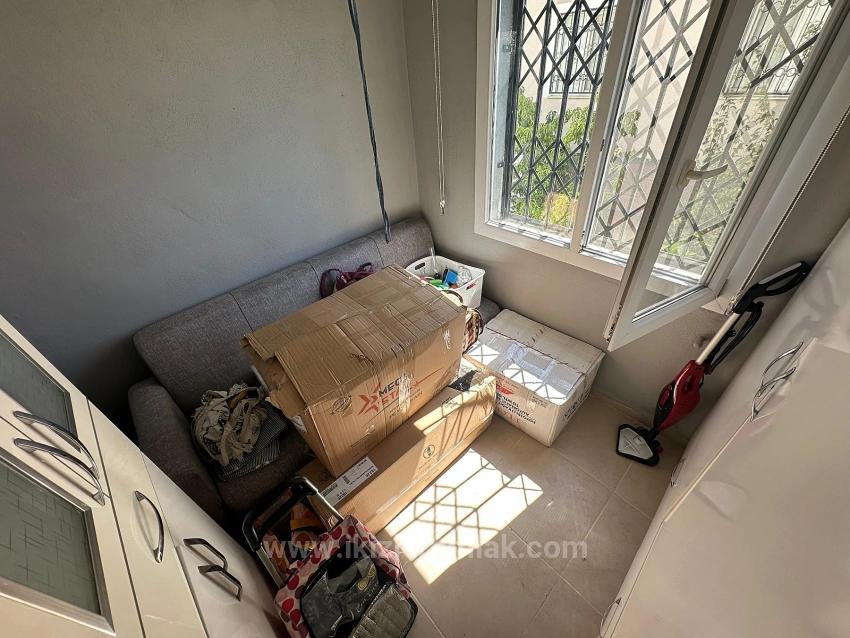 2+1 Apartment For Sale In Seferihisar Ürkmez Center, Close To The Sea