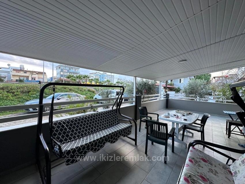 2+1 Ground Floor Apartment For Sale In Seferihisar Doğanbey, 200 M From The Sea