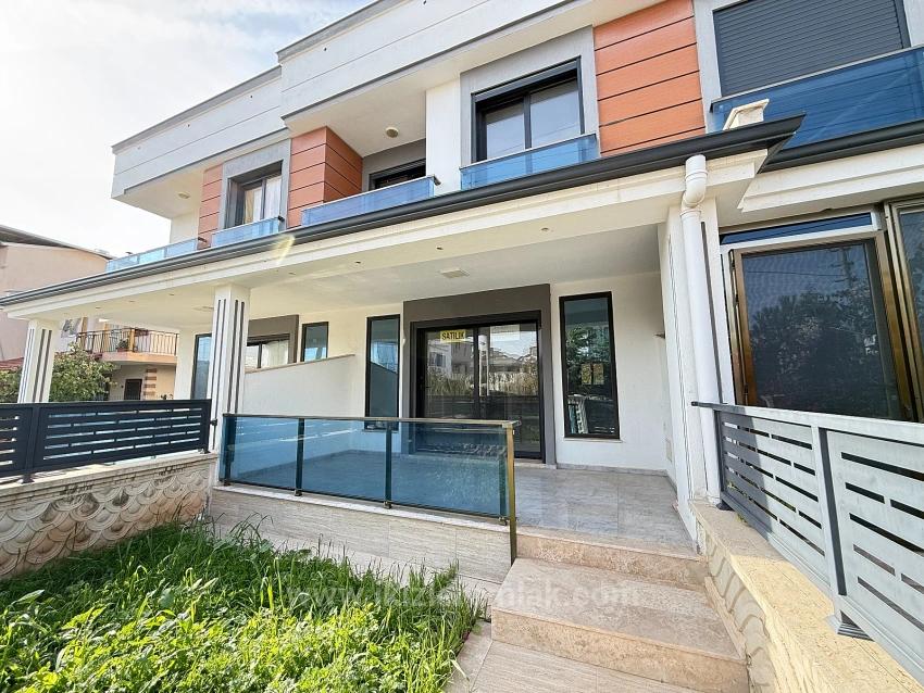 3+1 Bedroom Villa For Sale in Cumhuriyet Nbh. Seferihisar Doğanbey - 170 m²