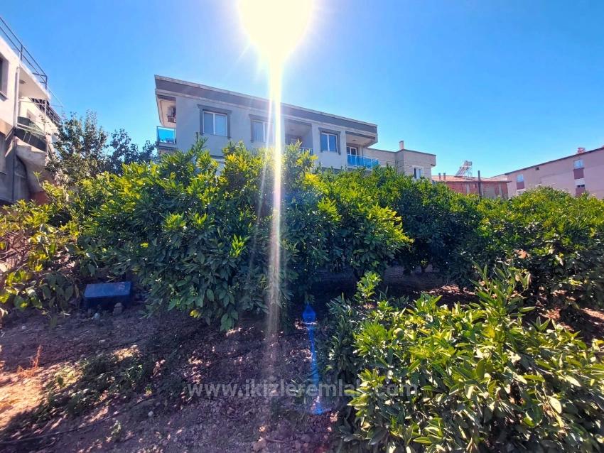 2+1 Apartment For Sale In Seferihisar Ürkmez Center, Separate Kitchen