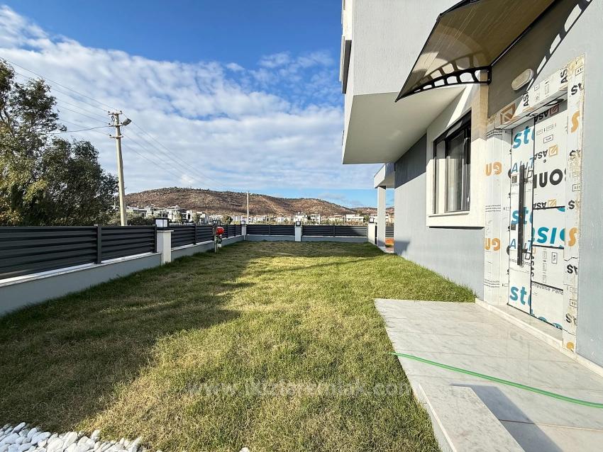 3+1 Duplex Villa With New Garden For Sale In Seferihisar Doğanbey