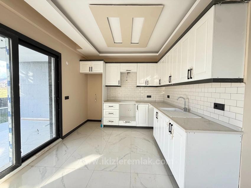 3+1 Duplex Villa With New Garden For Sale In Seferihisar Doğanbey