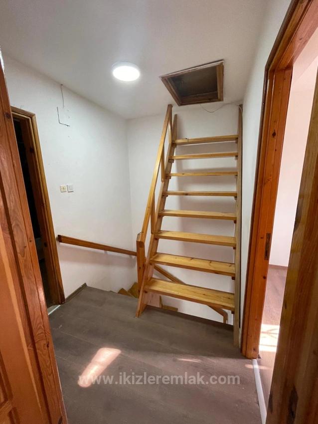 3+1 Duplex Villa With Garden For Sale In Seferihisar Ürkmez, Facing The Sea.