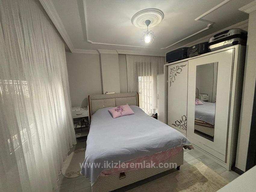 3+1 Duplex Cottage With Garden For Sale In Seferihisar Doğanbey