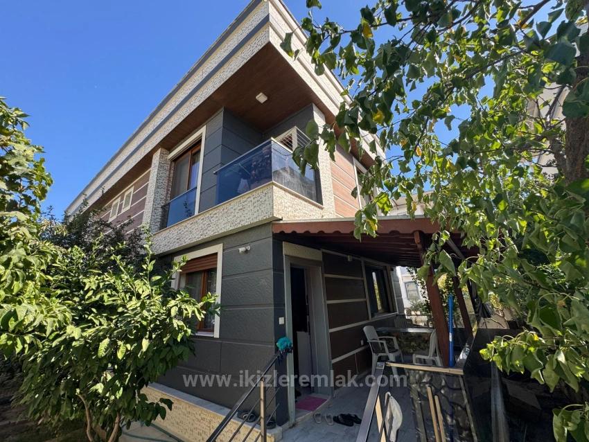 2+1 Duplex Summer House For Sale In Doğanbey Center, Seferihisar