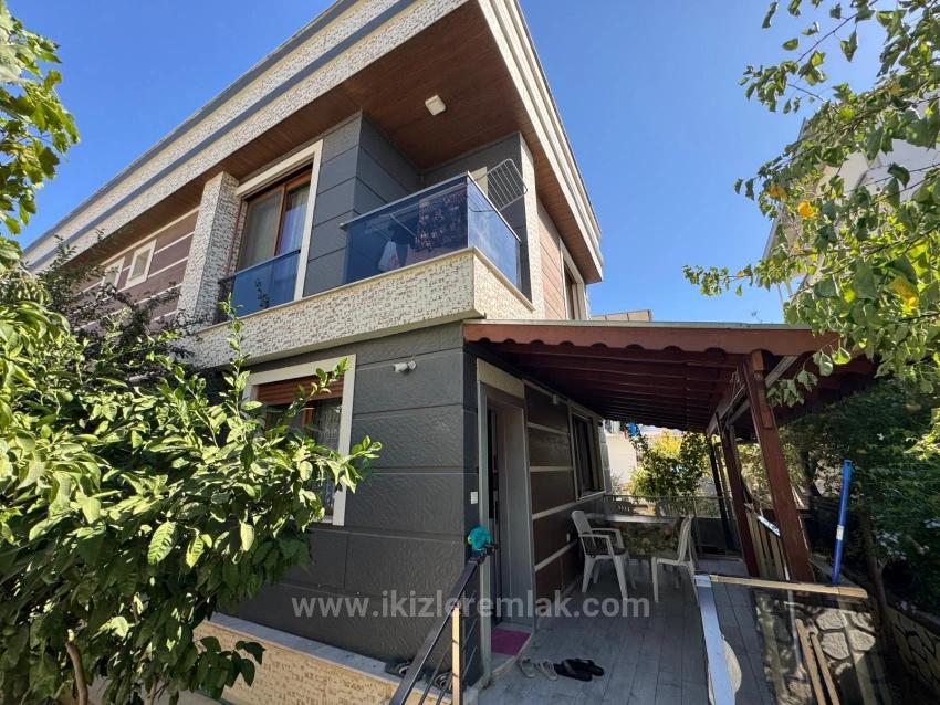 2+1 Duplex Summer House For Sale In Doğanbey Center, Seferihisar