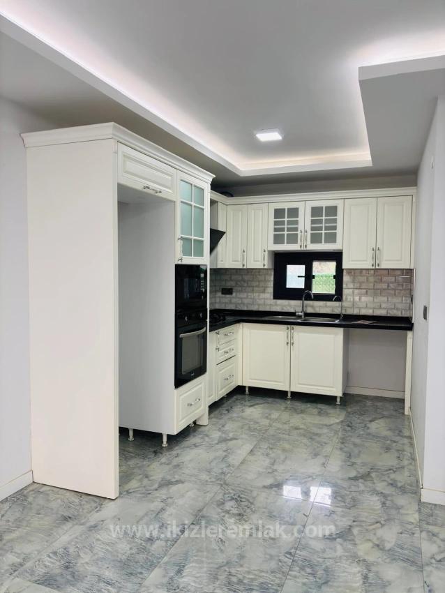 3+1 Duplex Villa For Sale In Seferihisar Doğanbey Center