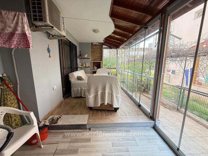 Ground Floor 2+1 Apartment With Garden For Sale In Seferihisar Ürkmez Center.