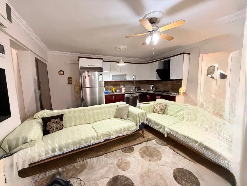 Ground Floor 2+1 Apartment With Garden For Sale In Seferihisar Ürkmez Center.