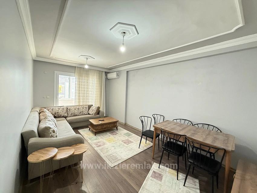 2 + 1 Mezzanine Floor Separate Kitchen 90 Meter² Flat In Seferihisar Ürkmez Center