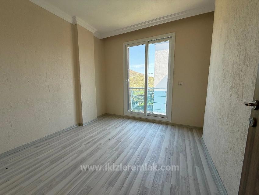 In Seferihisar Doğanbey, A Detached 3+1 Villa With A Large Garden For Sale