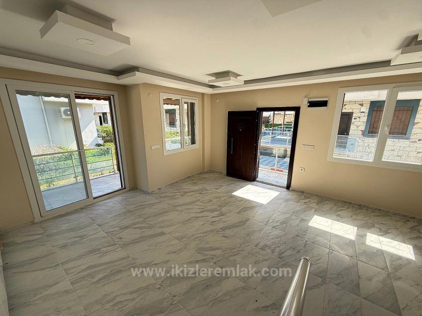 In Seferihisar Doğanbey, A Detached 3+1 Villa With A Large Garden For Sale
