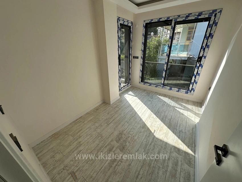 2+1 New Villa With Large Garden For Sale In Seferihisar Ürkmez