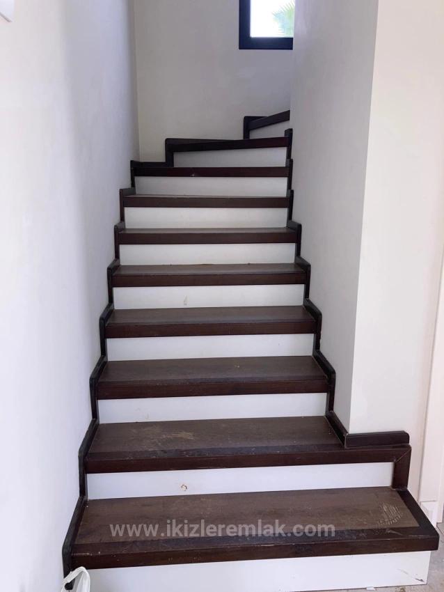 3+1 Duplex Villa With Spacious Garden For Sale In Doğanbey, Seferihisar