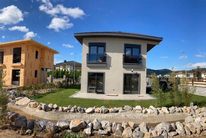 3+1 Duplex Villa With Spacious Garden For Sale In Doğanbey, Seferihisar