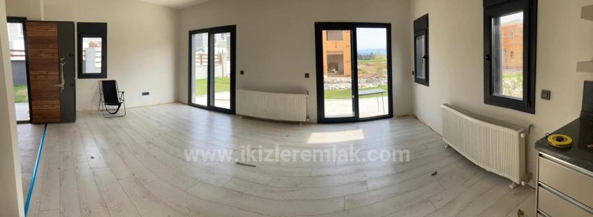 3+1 Duplex Villa With Spacious Garden For Sale In Doğanbey, Seferihisar
