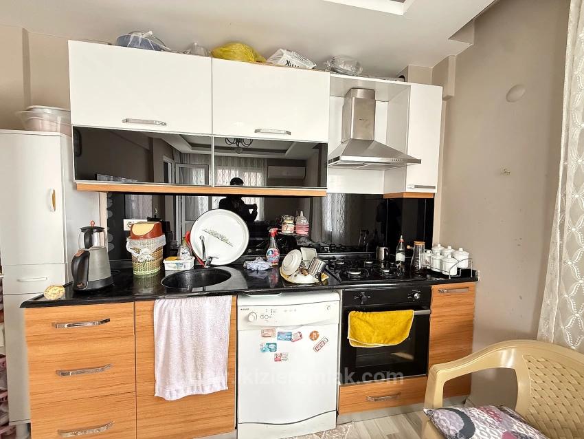2+1 Apartment For Sale On Mid-Floor In Ürkmez Center, Seferihisar