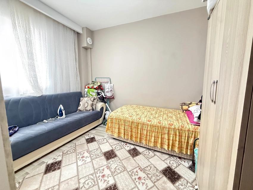 2+1 Apartment For Sale On Mid-Floor In Ürkmez Center, Seferihisar
