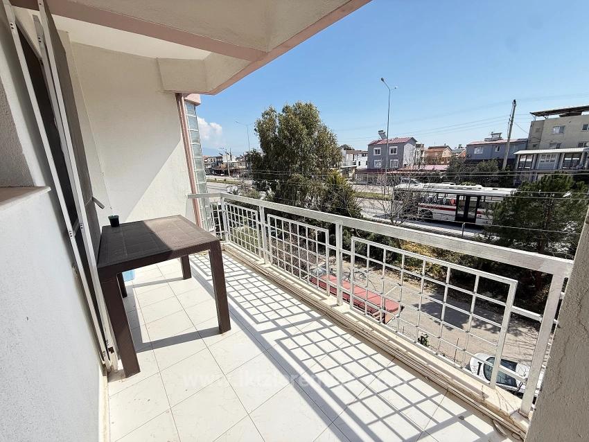 2+1 Mid-Floor Apartment For Sale In Seferihisar Ürkmez