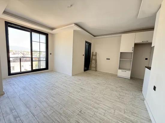 Seferihisar Doğanbey'de For Sale 1+1 Sea Side For Sale Flat