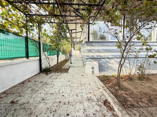 4+1 Villa With Large Garden For Sale In Seferihisar Doğanbey Center