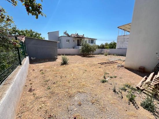 3+1 Detached Villa With A Parent's Bedroom In A 390 M2 Garden For Sale In Seferihisar Doganbey