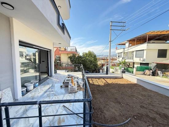 3+1 Corner Villa With Sea View And Separate Kitchen In Ürkmez