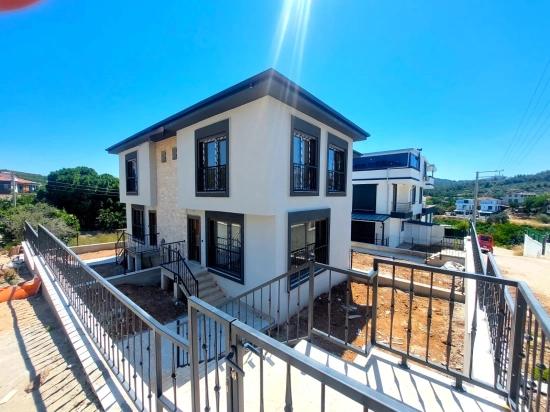 Brand New 2+1 Duplex Villa With Garden For Sale In Payamlı, Seferihisar.