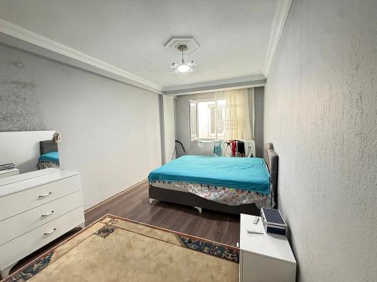 2 + 1 Mezzanine Floor Separate Kitchen 90 Meter² Flat In Seferihisar Ürkmez Center