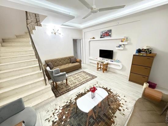 Spacious 3+1 Villa/Summer House For Sale At An Affordable Price In Ürkmez, Seferihisar.