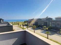 3+1 Bedroom Villa For Sale in Cumhuriyet Nbh. Seferihisar Doğanbey - 160 m²