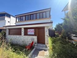 2+2 Bedroom Summerhouse For Sale in Cumhuriyet Nbh. Seferihisar Doğanbey - 150 m²