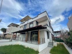 3+1 Bedroom Villa For Sale in Cumhuriyet Nbh. Seferihisar Doğanbey - 175 m²