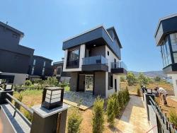 2 + 1 Villa With Detached Garden For Sale In Seferihisar Doğanbey
