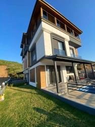 3+1 Bedroom Villa For Sale in Atatürk Nbh. Seferihisar Doğanbey - 180 m²
