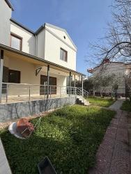3+1 Bedroom Detached House For Sale in Cumhuriyet Nbh. Seferihisar Doğanbey - 240 m²