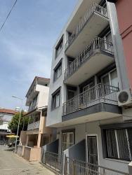 2+1 Apartment For Sale On Mid-Floor In Ürkmez Center, Seferihisar