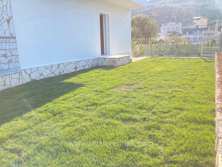 Продается Вилла 2+1 С Видом На Море И Садом В Доганбее, Сеферихисар.