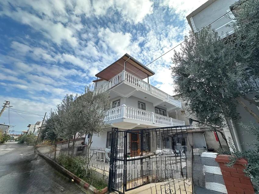 Для Продажи Вилла 4+1 в Cumhuriyet Seferihisar Doğanbey - 170 m²