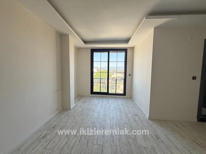Для продажи Квартира 1+1 в Cumhuriyet Seferihisar Doğanbey - 60 m²