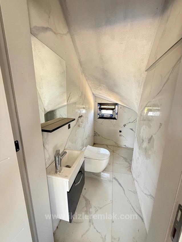 Вилла 2 + 1 С Отдельным Садом На Продажу В Сеферихисар Доганбей