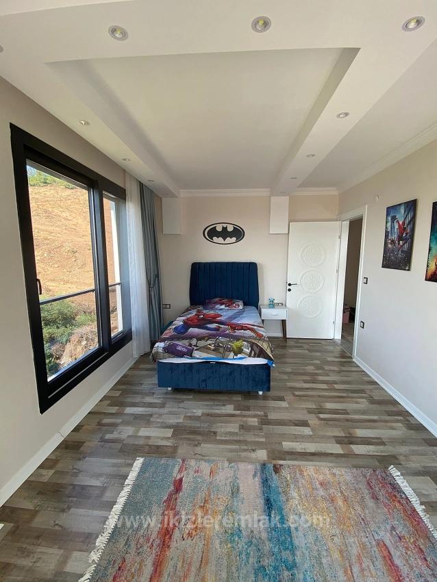 Отдельная Вилла 3+1 С Видом На Море И Бассейном На Продажу В Сеферихисаре Доганбей