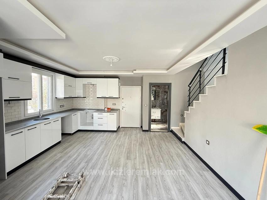 Отдельная Вилла-Дуплекс 3+1 На Участке Площадью 300 М2 В Районе Сеферихисар Доганбей