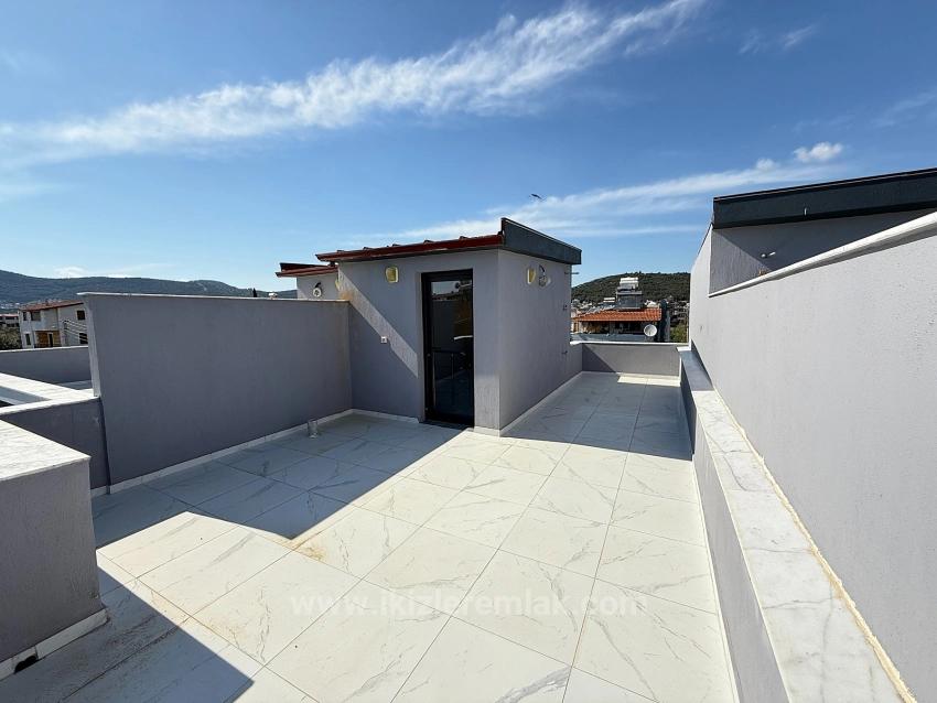 2+1 Совершенно Новый Дуплекс Летний Дом На Продажу В Центре Сеферихисара Доганбей