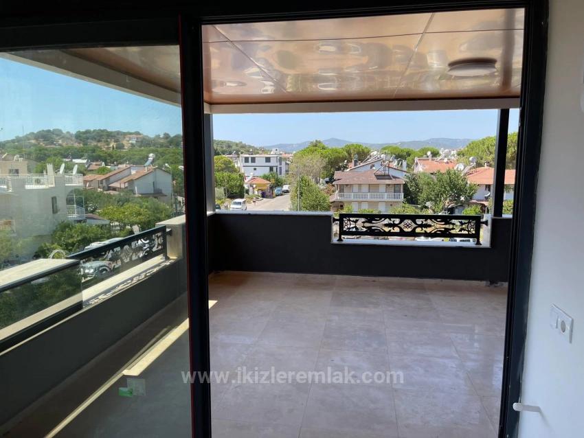 Роскошная И Комфортабельная Двухуровневая Вилла На Продажу У Моря В Сеферихисаре, Уркмез