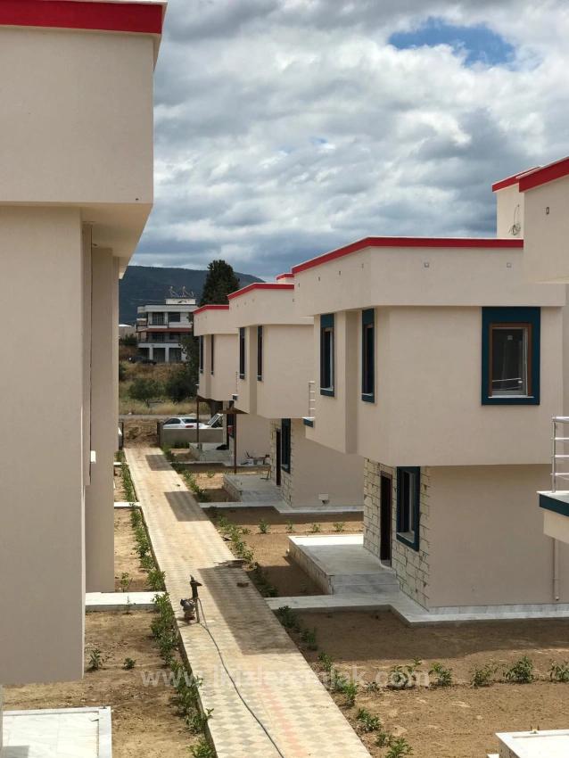 Новая Отдельная Вилла 3+1 На Продажу В Сеферихисар Доганбей