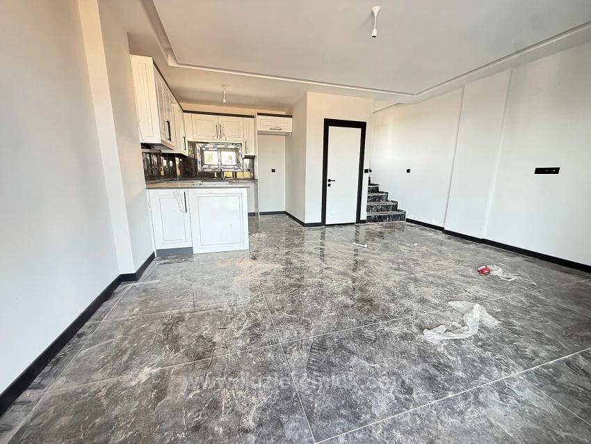 Продается Новый Двухэтажный Летний Домик С Садом (2 Спальни, 1 Ванная Комната) В Районе Доганбей, Сеферихисар.