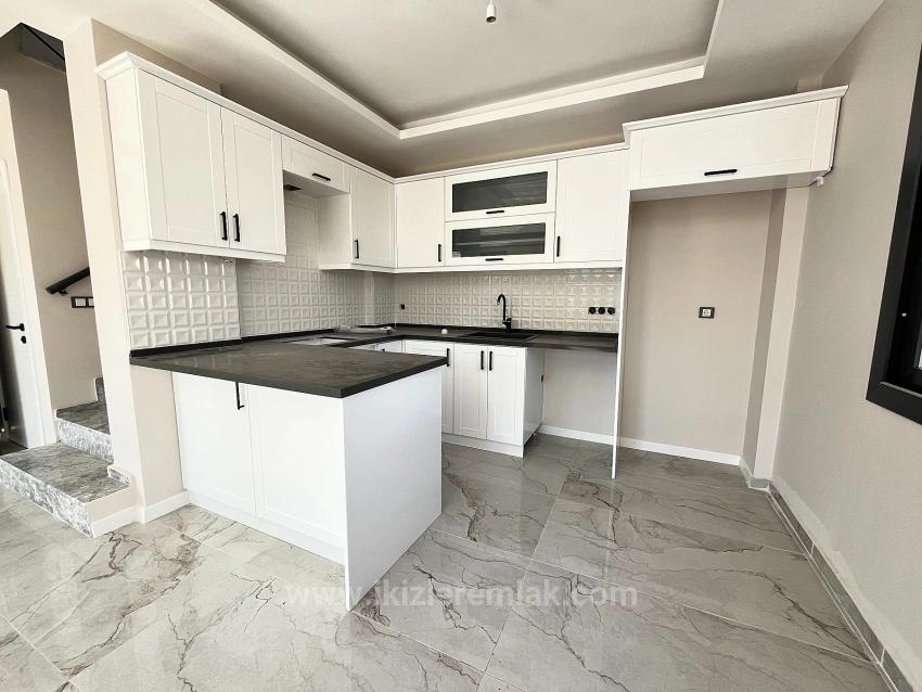 Продается Новая Просторная Отдельно Стоящая Вилла С 3 Спальнями И 1 Ванной Комнатой В Уркмез Доганбей.